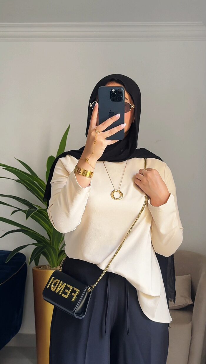 ⁦بلوزة بيزك كم⁩ - الصورة ⁦2⁩